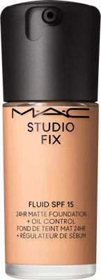 MAC tekući puder Studio Fix NW20 OS
