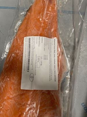 CCA 1-1,4KG LOSOS FIL. S KOŽ.