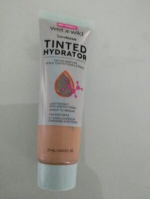 wet n wild Light Medium tonirana krema