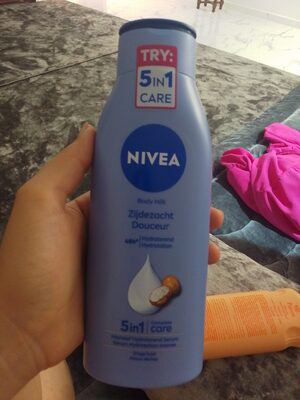 MLEKO ZA TELO NIVEA SILKY SMOOT 400ML