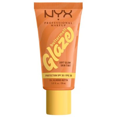 NYX buttermelt Glaze tečni puder 04