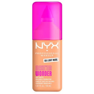 NYX MAKE'EM WONDER tečni puder 09