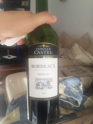 VINO CRVENO FAMILLE MAISON CASTEL MERLOT BORDEAUX 0.75L