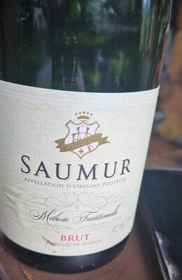 VINO PENUŠAVO BELO SUVO 0.7L CHARLES DE CURVILLE