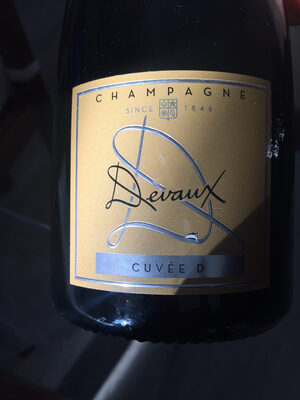 *PJENUŠAC CHAMPAGNE CUVEE D BRUT V.A. DEVAUX 0.75L ZOI 6/1
