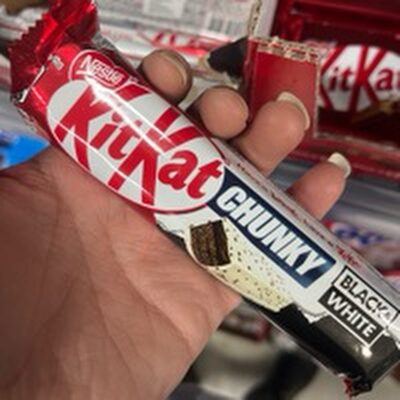 KIT KAT CHUNKY BLACK&WHITE 42G