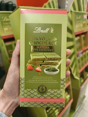 Lindt Tokyo Style Matcha Strawberry 145g