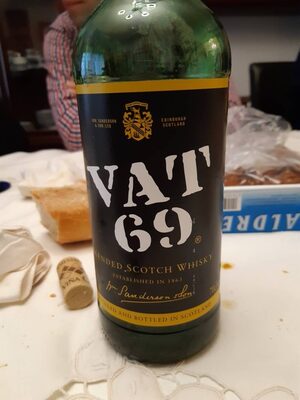 VAT 69 0.70 (12) tnc