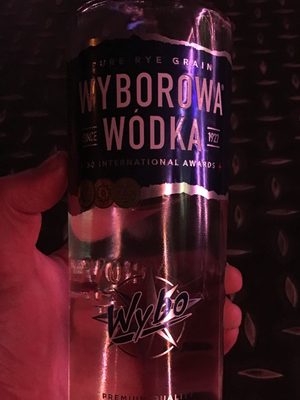N-*VODKA WYBOROWA 0.7L-6/1-
