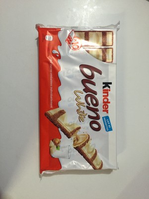 COK KINDER BUENO WHITE 390 G