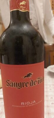 VINO CRVENO SANGRE DE TORO TEMPRANILLO 0.75L