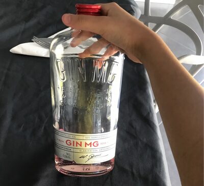 GIN MG ROSA 37,5% 0,7 L