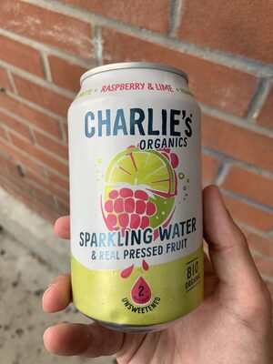 Charlie`s Voda gaz.mal.Bio 330ml vg.LIM